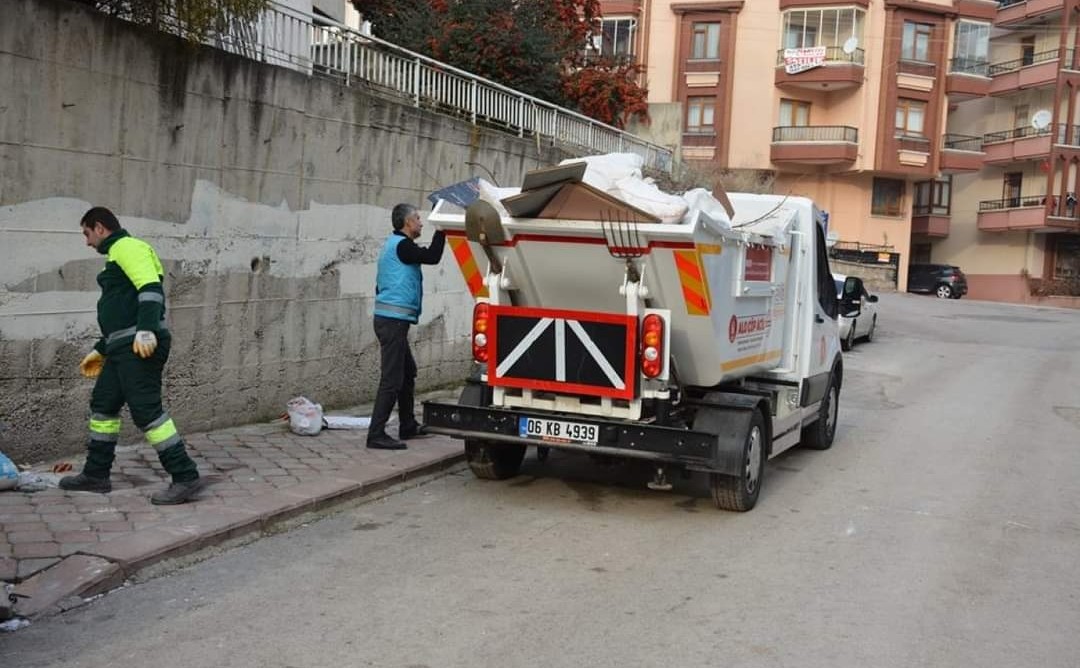 Keçiören Belediyesi moloz toplamayı bıraktı