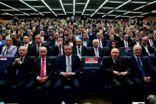 CHP’de yeni dönem başladı